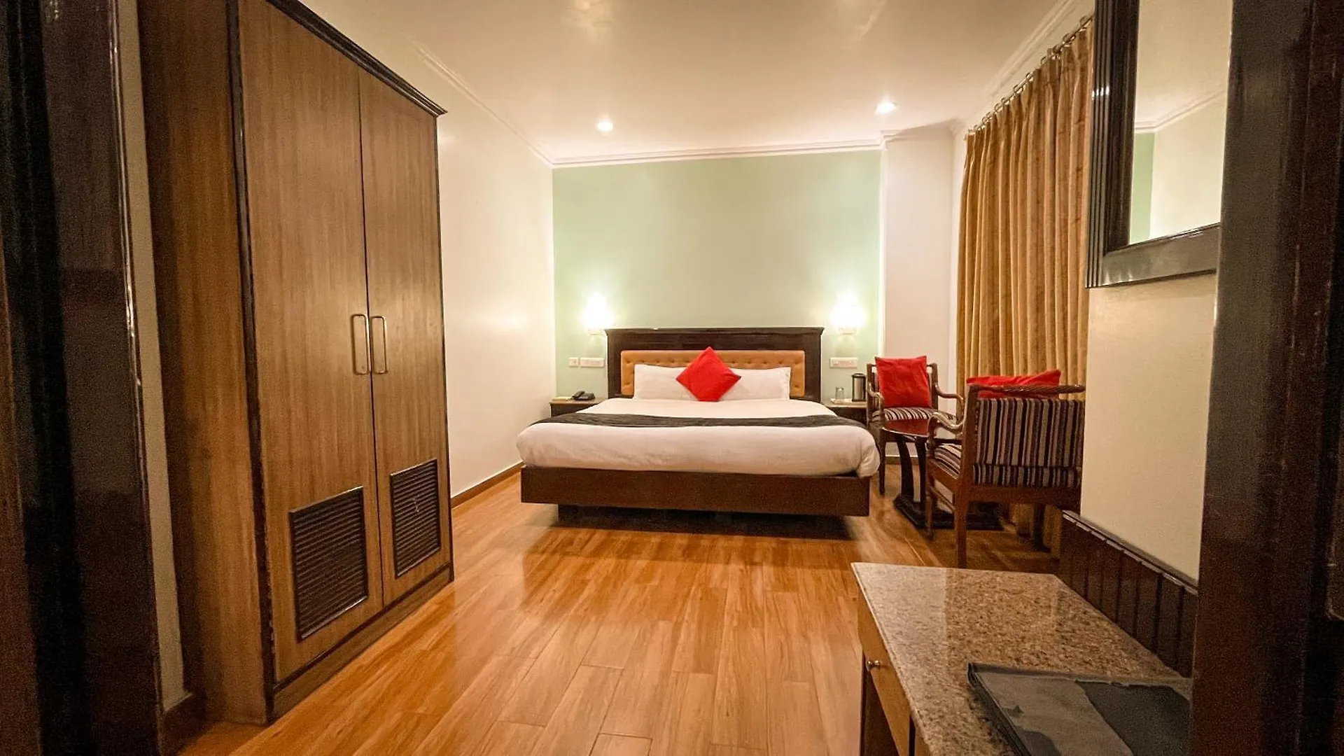 Hotel Marc Shimla