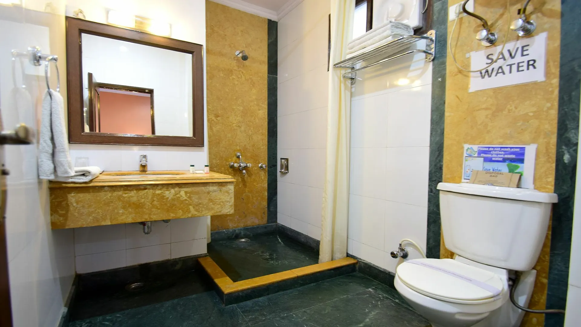 Hotel Marc Shimla